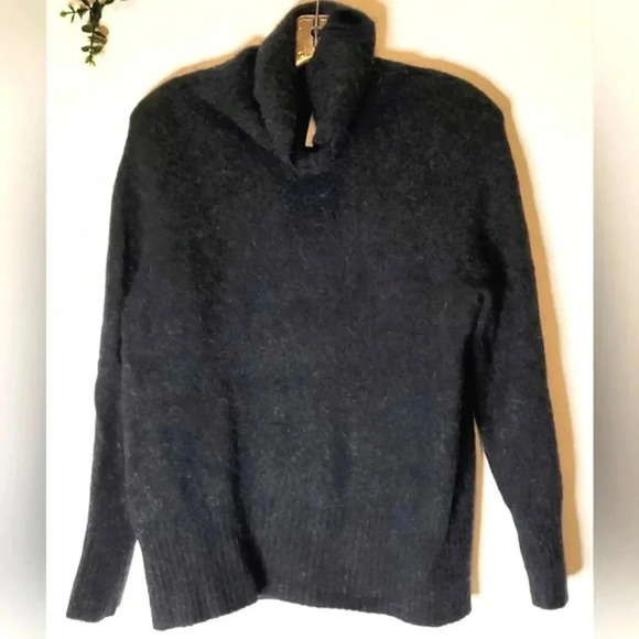 Babaton Aritzia Alpaca Wool  Blend Turtleneck Boxy Oversized Boho sz Small - Picture 1 of 16